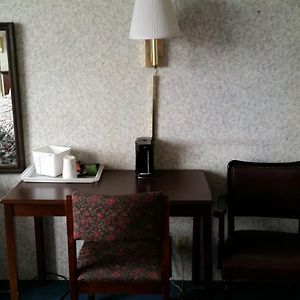 King Suite Non-Smoking